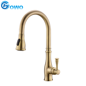 Grifo de fregadero de cocina con espray extraíble de cuerpo de zinc de estilo antiguo de color bronce amarillo